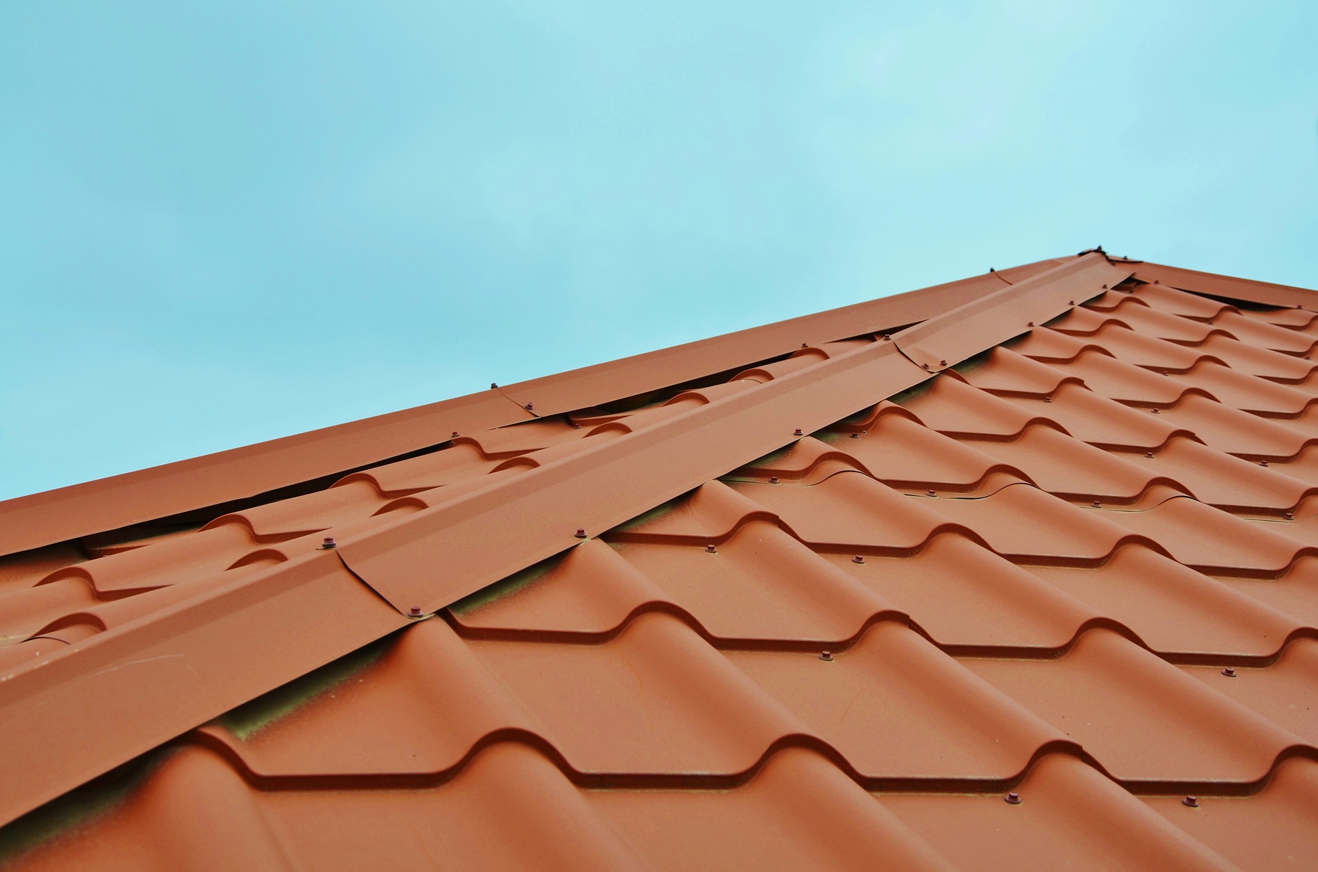6 Tips to Maintain Your Roof